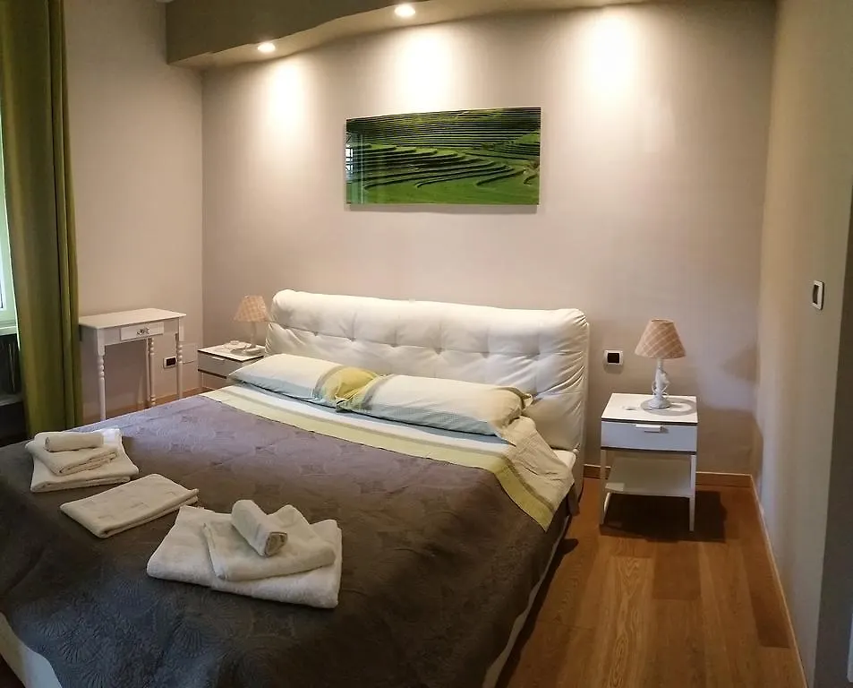 Smart House Rooms Central Luxury Bergamo Frühstückspension