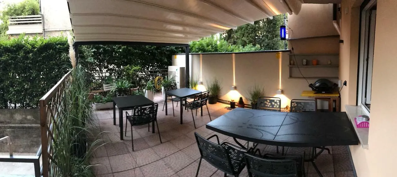 Smart House Rooms Central Luxury Bergamo Italien