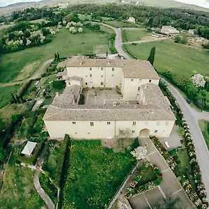 https://la-senesina.it-tuscanyhotel.com