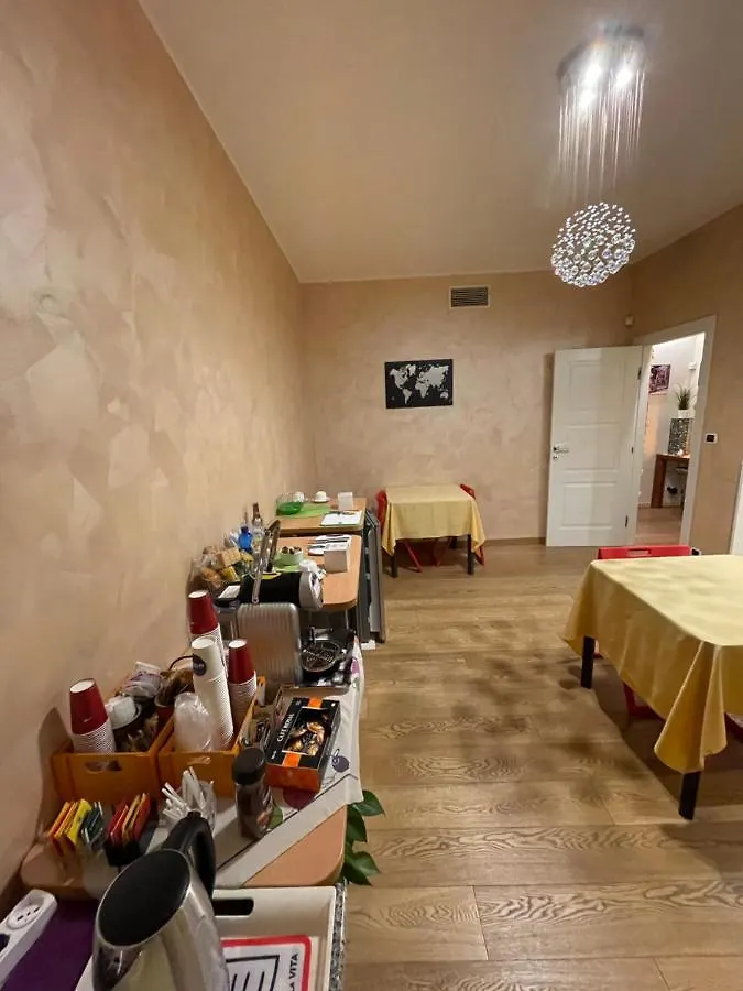 Smart House Rooms Central Luxury Bergamo 0*,  Italien